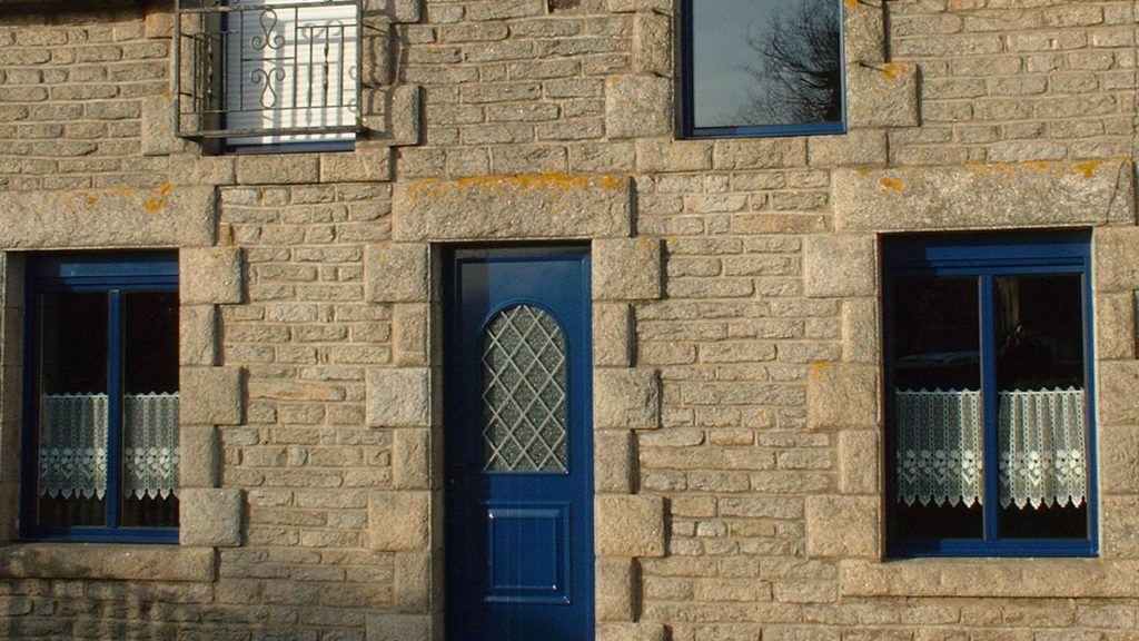 fenêtres aluminium bleues