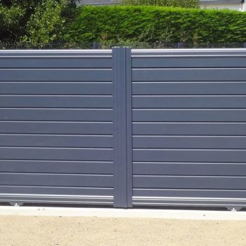 portail aluminium contemporain gris