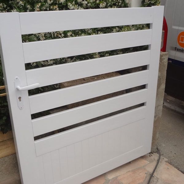 portail pvc portillon blanc