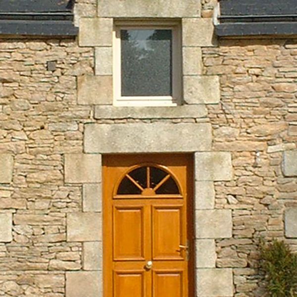 porte d'entrée bois arc vitré