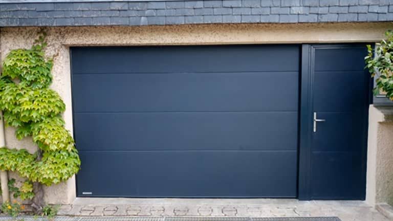 Comment choisir une porte de garage ? - Pro-Fermetures