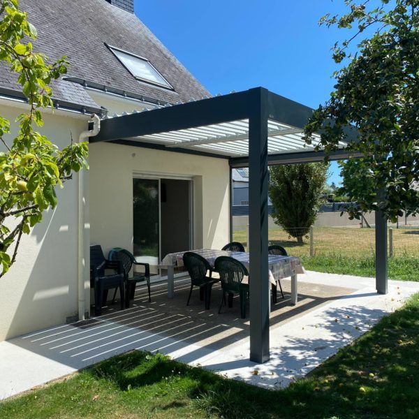 Pergola bioclimatique noire 2 pieds