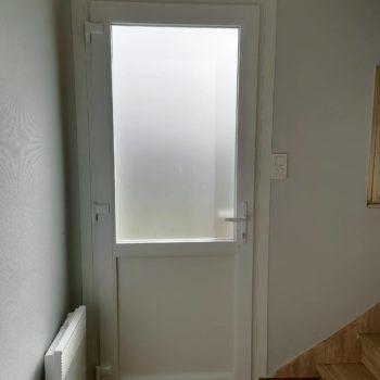 porte d'entrée PVC avec vitrage